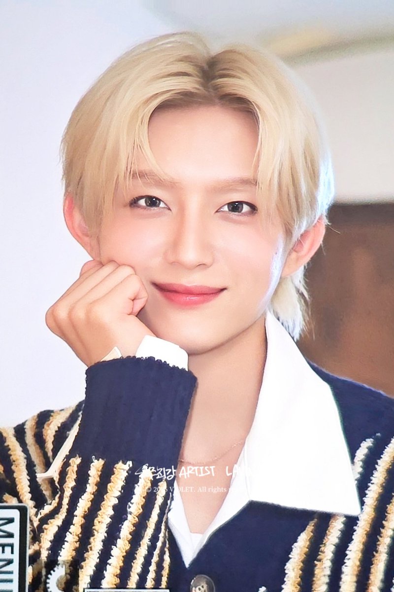 LAVIN507's tweet photo. 260524 일본 cafe event
#LAVIN #래빈 
#Break_THROUGH https://t.co/w5h7ZIaojm