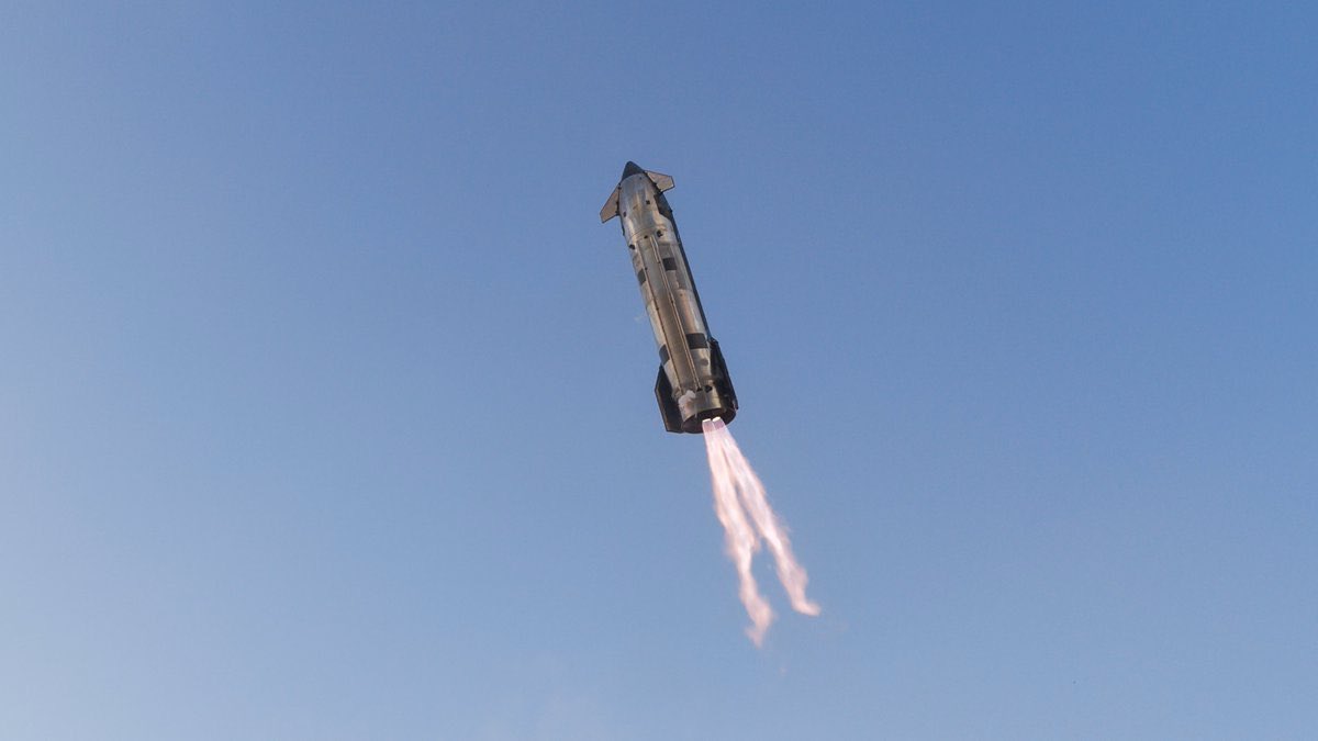 RocketmanElon tweet media