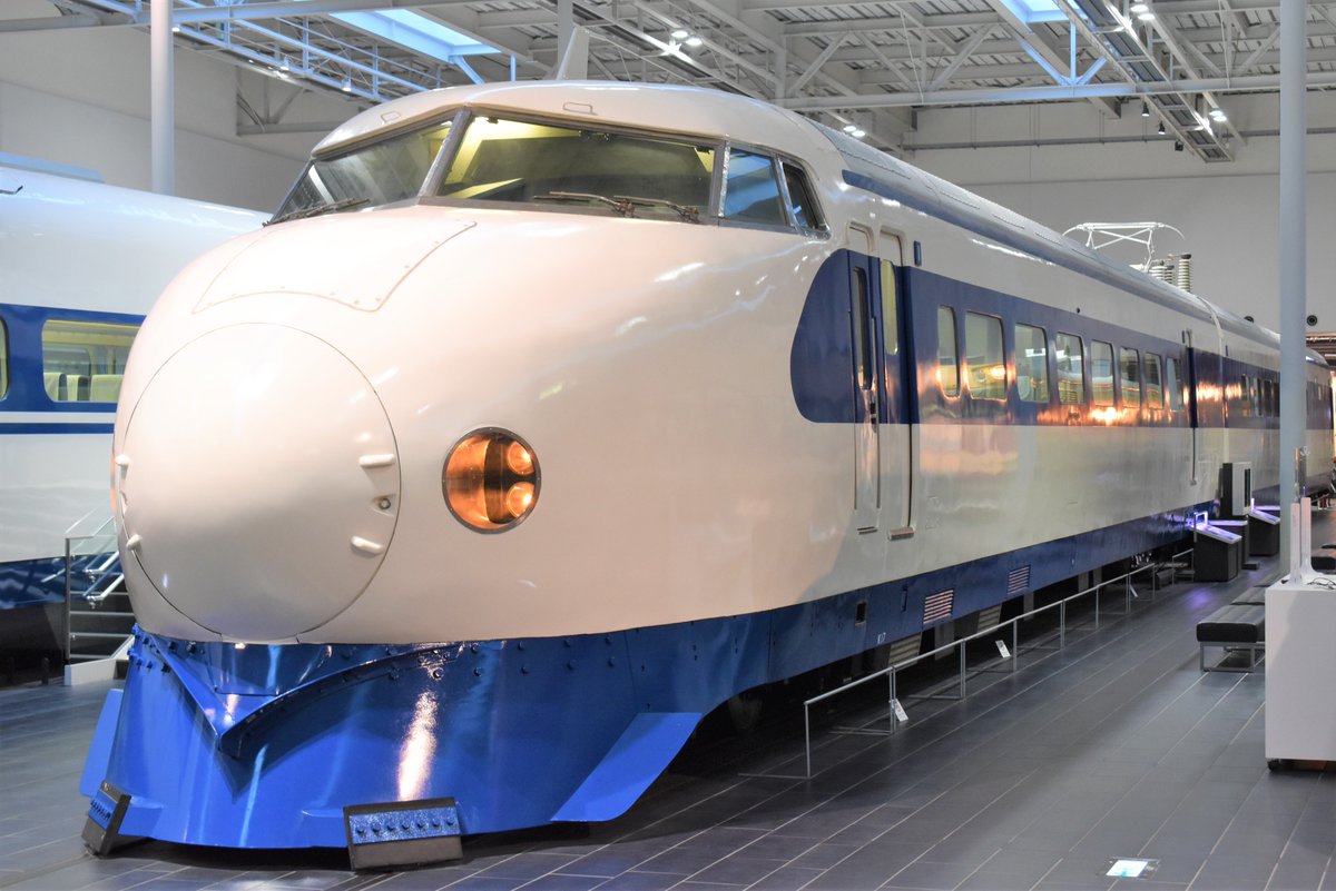 SCMaglevRailway's tweet photo. こどもパスポート限定イベント「0系新幹線電車運転台公開」
■日時:6月13日(土）,14日(日)各日10:00～17:00
■時間:約3分/回
■場所:1階 車両展示エリア
■参加方法:現地先着順
※こどもパスポートをご提示ください。
詳細はHPよりご確認ください。
https://t.co/a3tyOC8A2p https://t.co/NRYUn55qyd