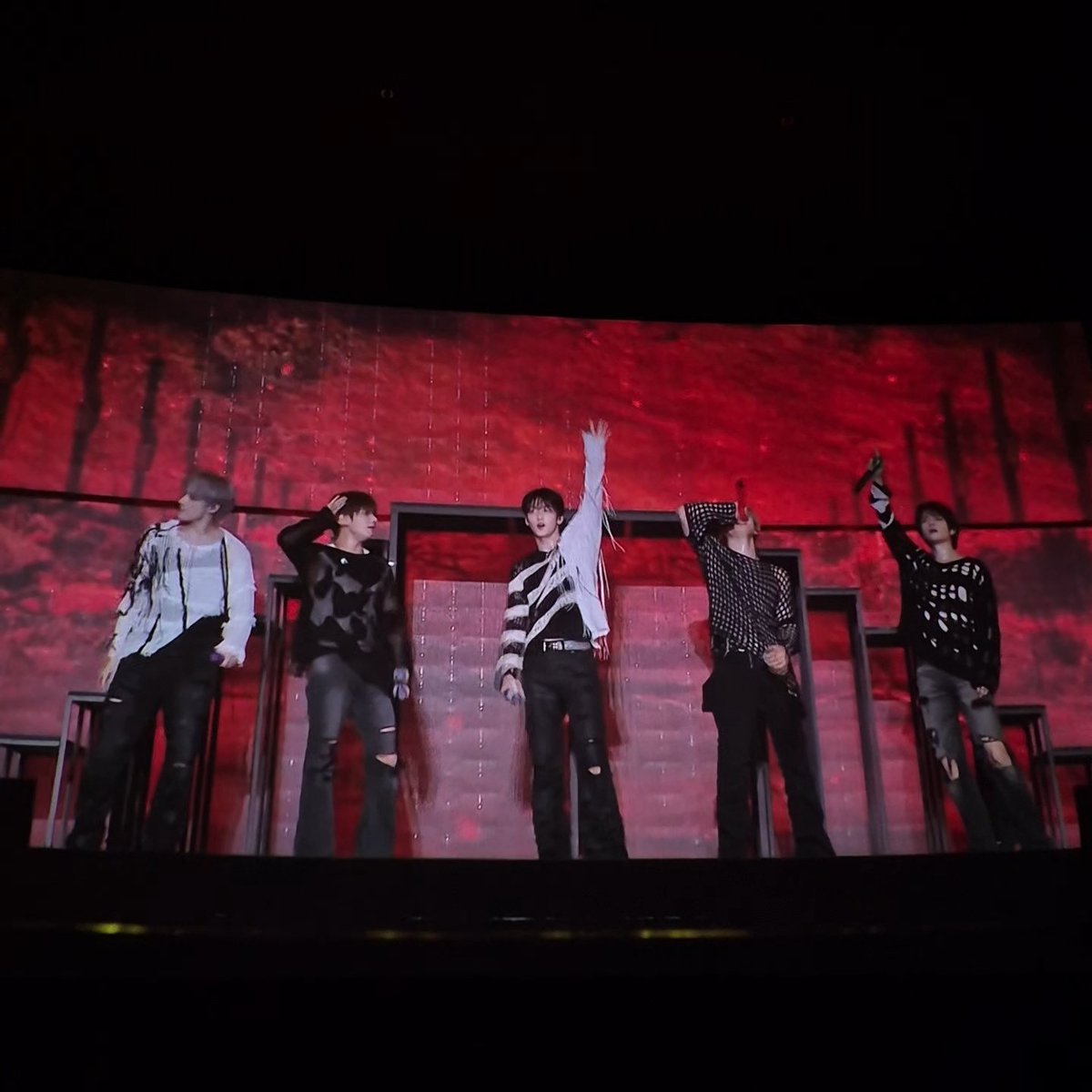 cgn_solomon's tweet photo. Amo ser fan de txt amo ser moa amo el moacon amo a mis 5 amo todo lo que tenga que ver con ellos amo ser fangirl amo a txt AMO A TOMORROW X TOGETHER 

#TXT_MOACON_LIVEVIEWING
TXT EN ARGENTINA
#MOACON_Argentina 🇦🇷 https://t.co/YX7dM1idx1