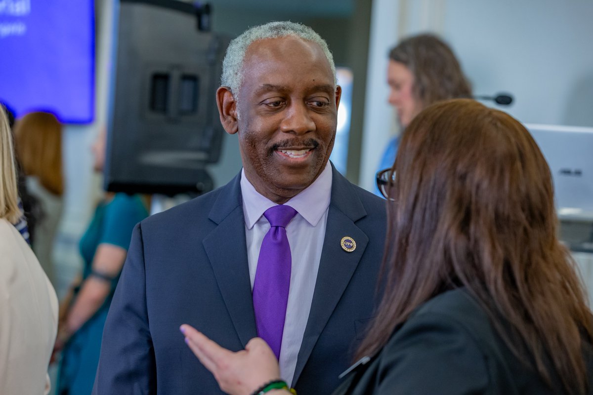 DemingsForGov's tweet photo. As Sheriff, I responded the night Pulse changed Orlando forever. Almost 10 years later, I joined local leaders and law enforcement to remember the lessons we still cannot afford to ignore.

Florida deserves leaders who will stand against hate, and put people before politics. https://t.co/PcM8NwrDJQ