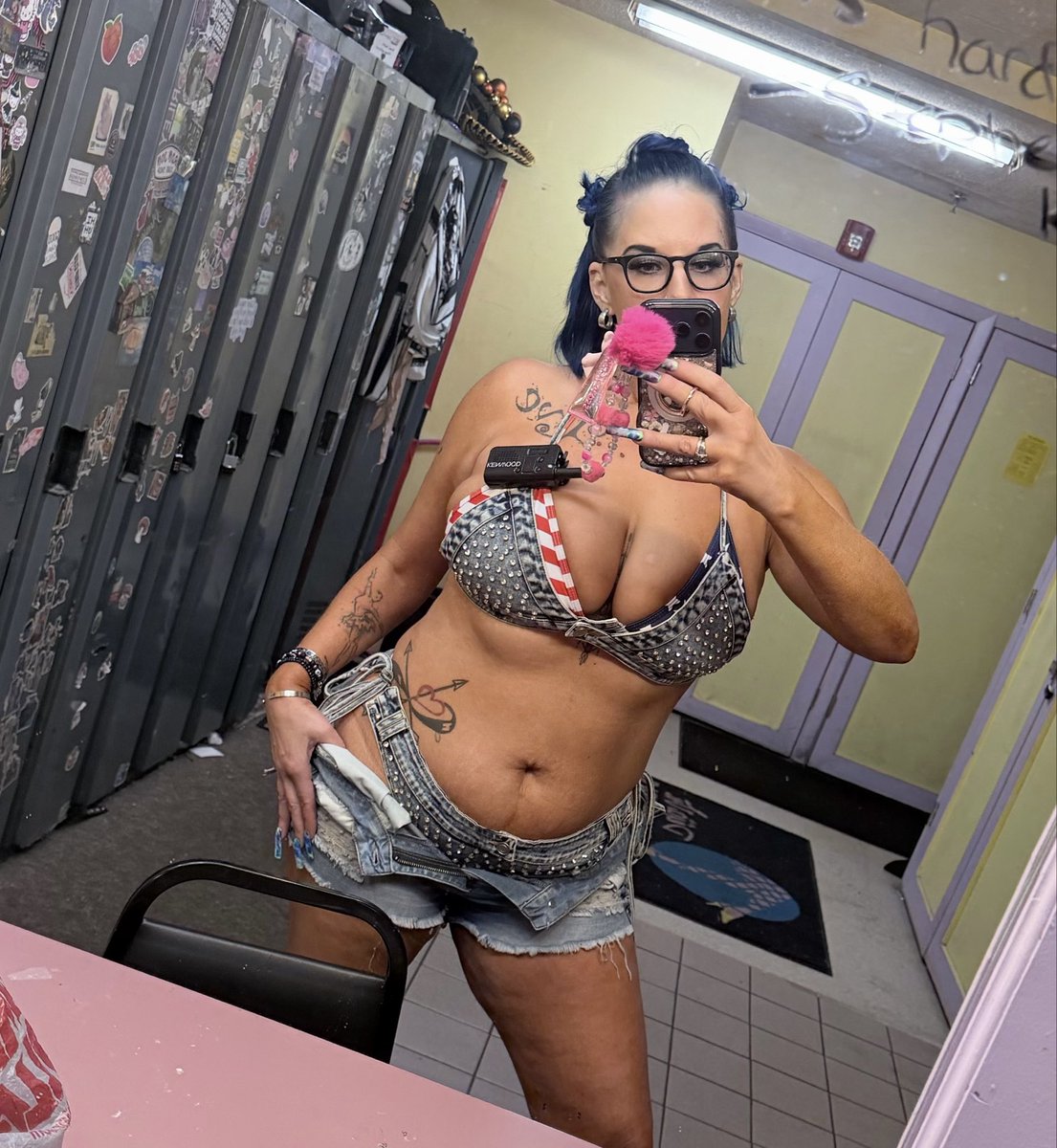 Eliza Victoria XXXO tweet media