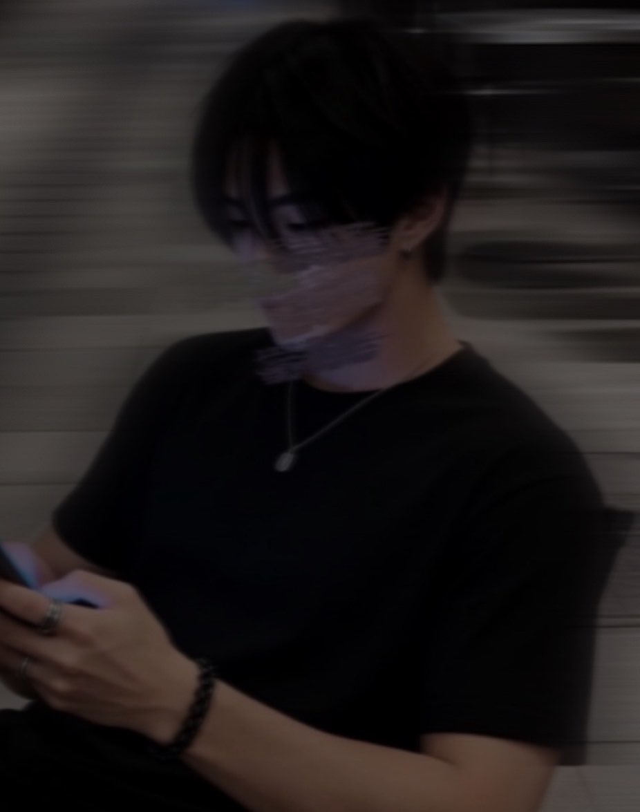 ^_^︎ tweet media