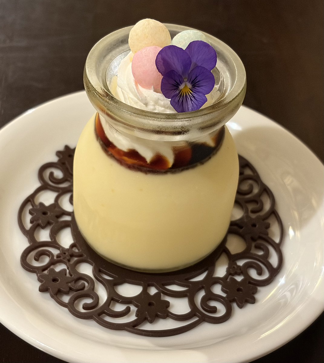 coffeetohito's tweet photo. 本日はプリンあります🍮
#珈琲と人 #プリン https://t.co/zc8PlINm8R