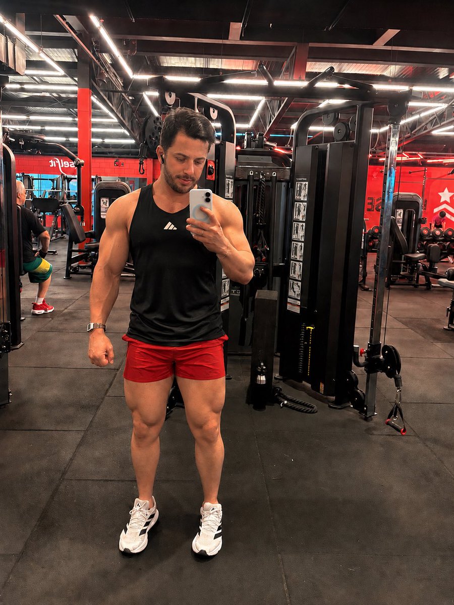 danieljoakson's tweet photo. 🦍🔥 https://t.co/ss1q3JWW7E