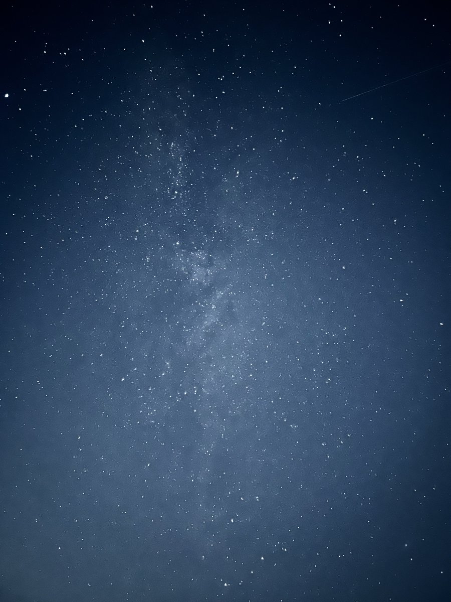 _backtoalonica's tweet photo. نجوم الصيف🌌 https://t.co/iUigBuBLuV
