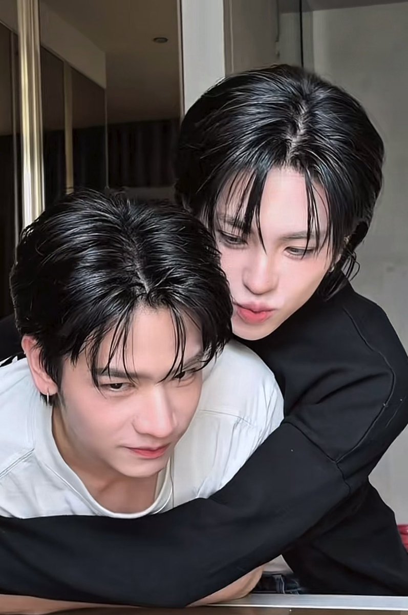 btnmxx's tweet photo. ผ่านมาล้านปียังอยู่ตรงนี้ ㅠ.ㅠ 🤍 https://t.co/dyG81zEDsI