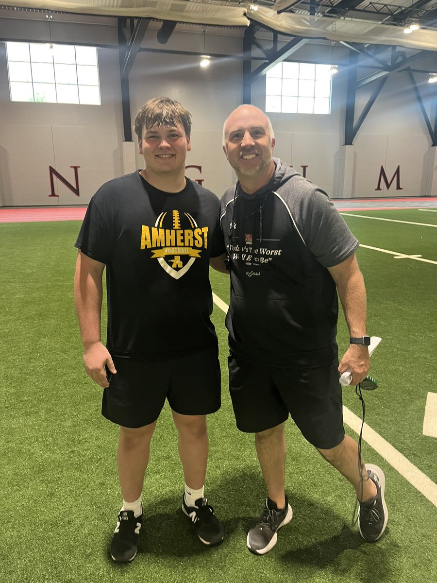Ethan_Vincent51's tweet photo. I had an amazing time at Muskingum camp yesterday. It was good working some o-line skills with @coach_shank05. Thank you for having me out. @CoachMNardo @CoachTThome @AmherstFootball @CoachChad_T3 @DaleRodick https://t.co/IqY3VYBWiW