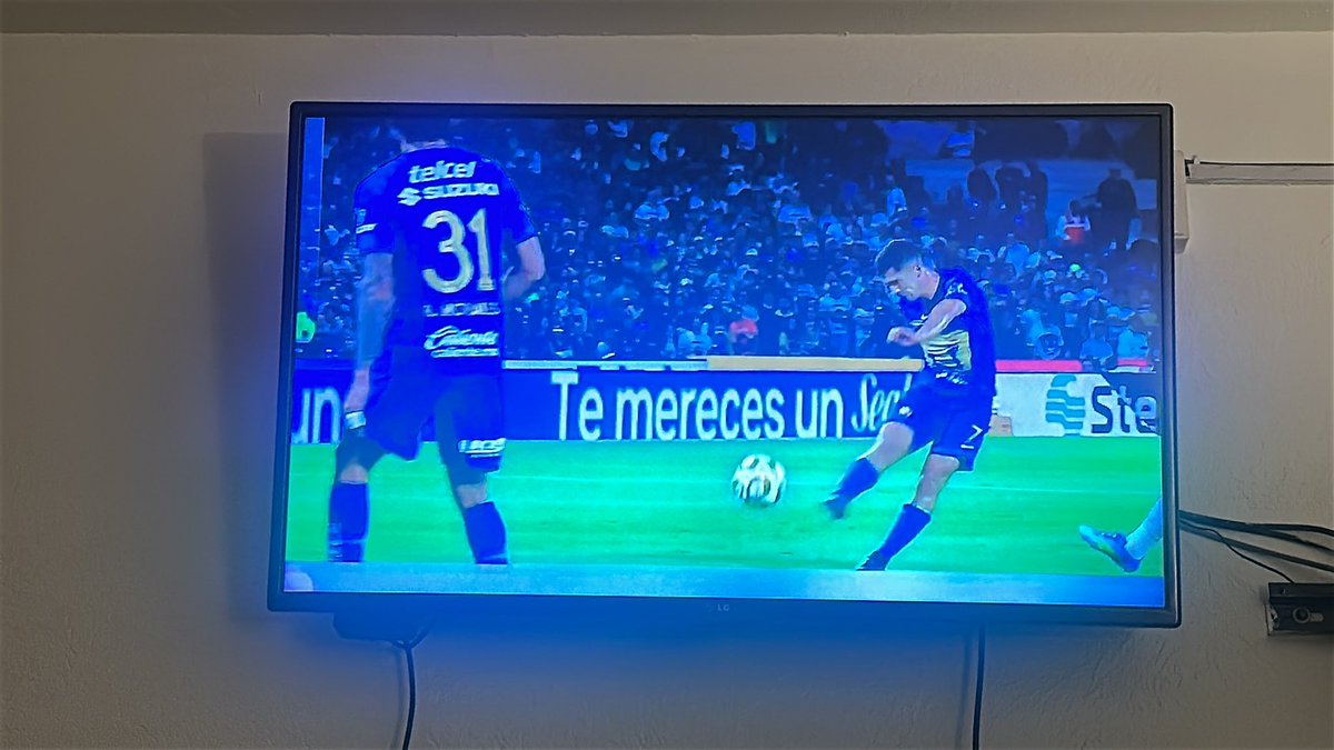 Marioelmaestro's tweet photo. GoooooooooooooooooL!!! De Pumas yeahhh https://t.co/Z43AUfI7S3