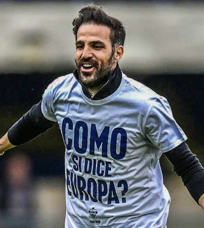 futtmais's tweet photo. Cesc Fàbregas faz um trabalho fantástico no Como 1907:

- Chegou como jogador para atuar na Série B
- Assumiu o comando interinamente em meio a uma emergência
- Levou o time à Série A após 21 anos
- Conquistou a admiração pelo estilo ofensivo
- Classificou o Como 1907 para a Champions League