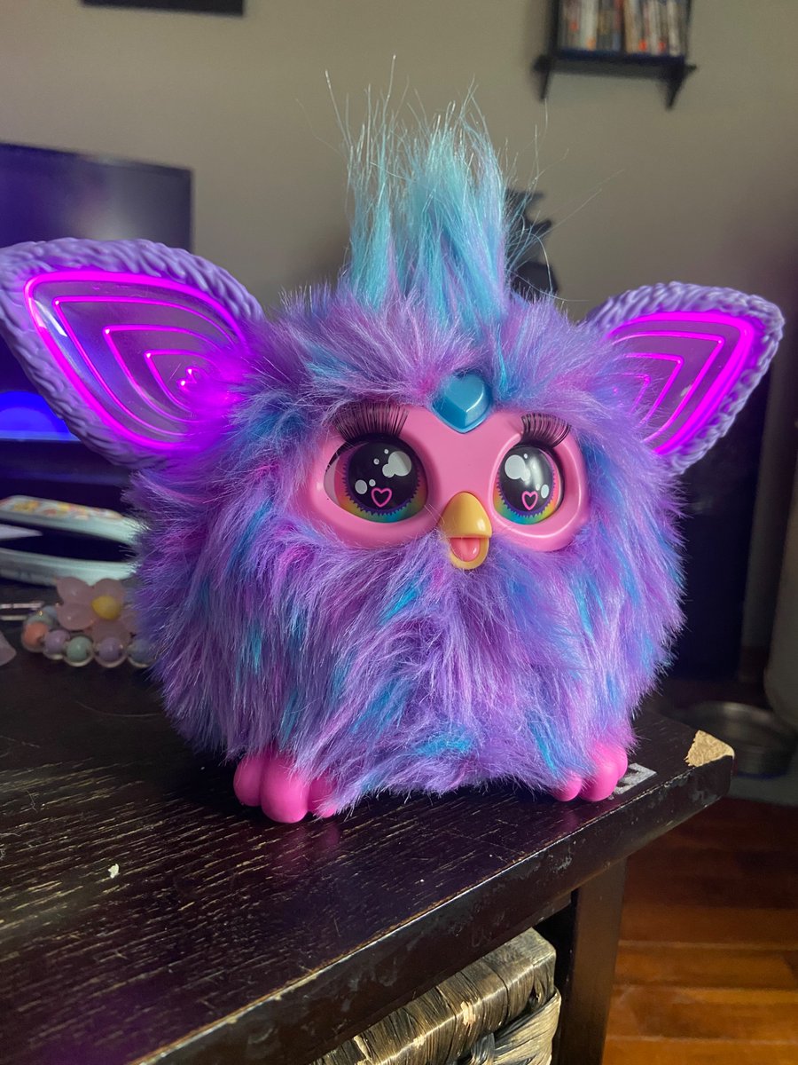 DigiBaby_Addict's tweet photo. I found an aurora borealis furby for $3.99 at value village today. He needed a good cleaning but is in great condition otherwise. 

Not a huge furby collector but they seem to be popping up for me. https://t.co/rzAaYRjQxY