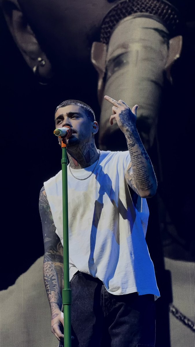 adacinha is touring in the UK with Zayn 🐆 tweet media