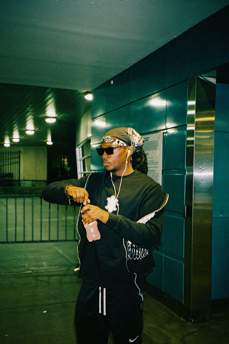 maxxkenif's tweet photo. Out the way getting these Bandz https://t.co/ghgrDjZa3K