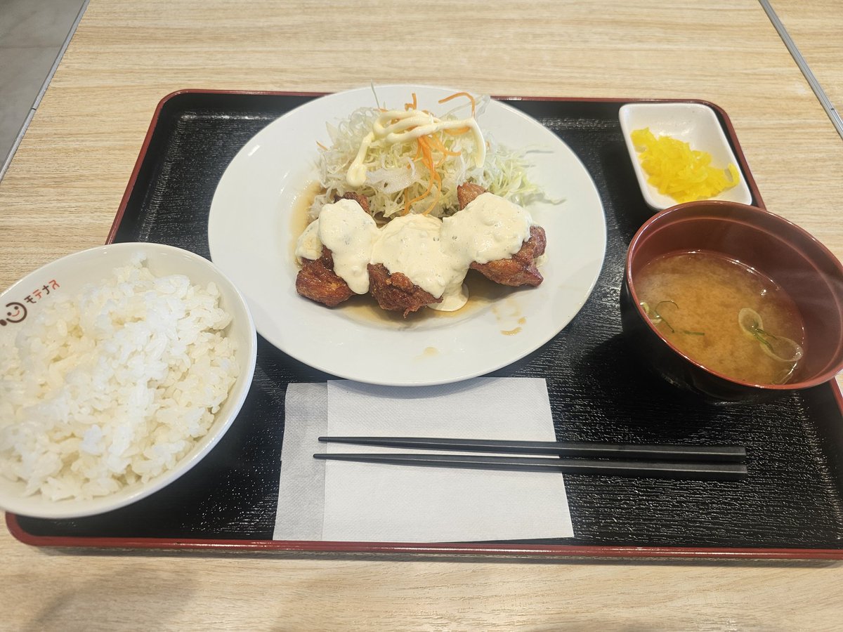 Packy35Packy's tweet photo. やっぱ宮崎っつったらこれっしょ！
想像の13倍美味かった(*´﹃｀*)
 #宮崎のチキン南蛮 https://t.co/0EInNgKeDZ