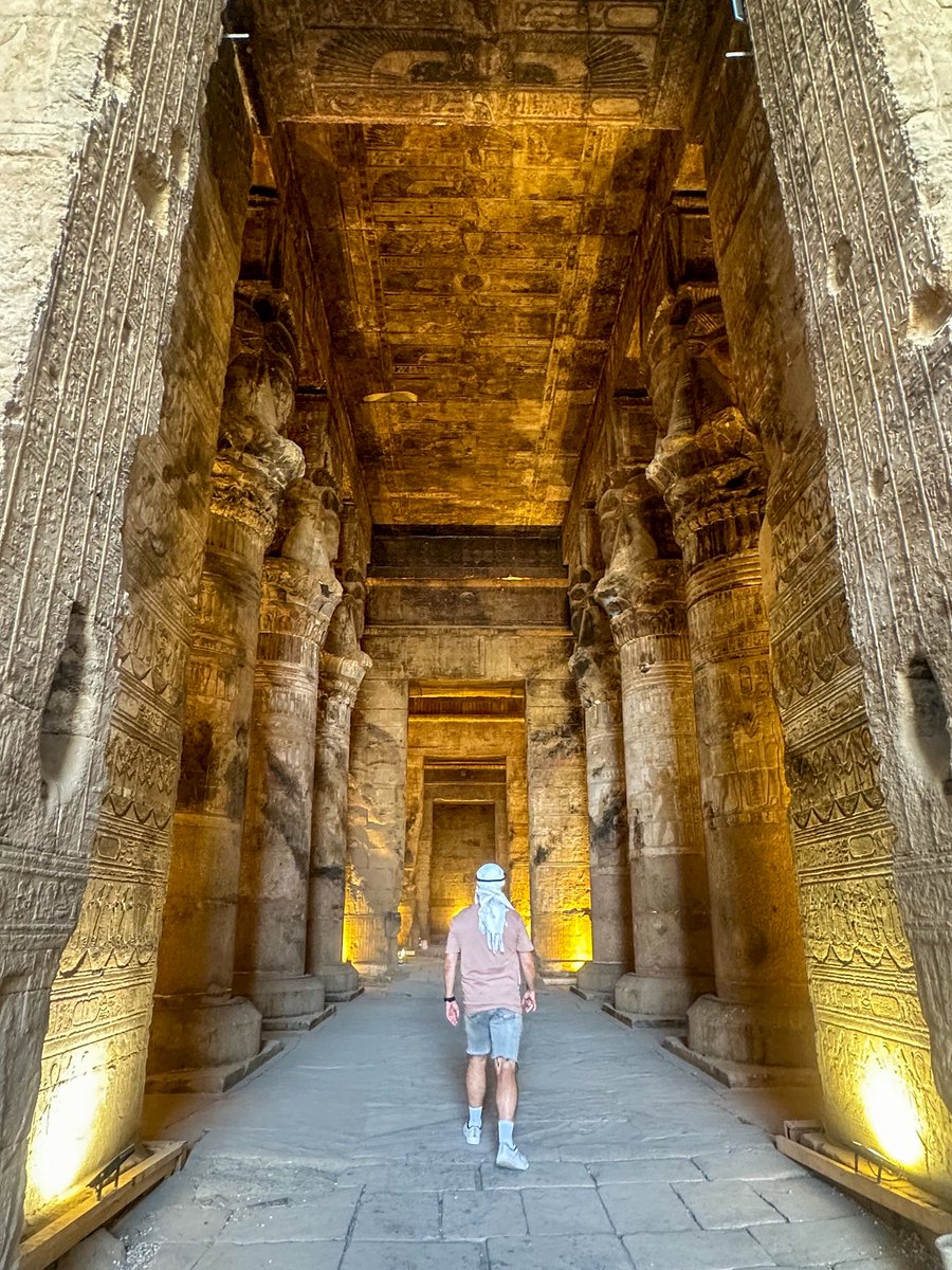 Bruno_Gotts's tweet photo. Arrumando o Feed… #Egito #Pirâmide #Cairo #Giza 🎒🦁☀️🐫🇪🇬🤴🔺 https://t.co/JJJohxKZbq