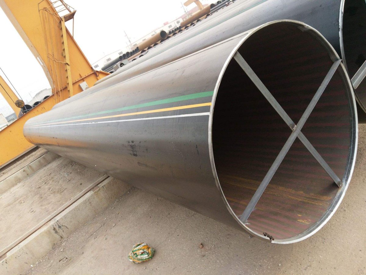 GreatHunan's tweet photo. Can straight seam pipes fake seamless steel pipes? ⚙️Yes. Some manufacturers grind down the weld, smooth the surface, apply rust paint – and even experts can’t tell at first glance.
Why does it matter? 🌍 It’s unfair, risky, and completely unacceptable. Buyers are left uneasy... https://t.co/3gWAVPhexM