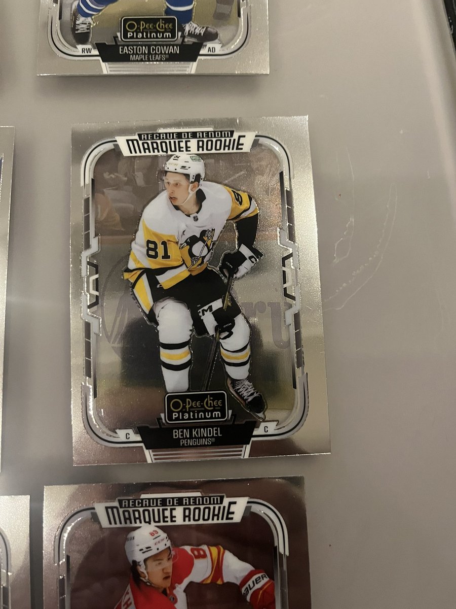 manstir_2000's tweet photo. @UpperDeckSports @cardpurchaser
Upper Deck at $400 a box the quality control has to be better. This centering is garbage. https://t.co/CeCtWwNNPX