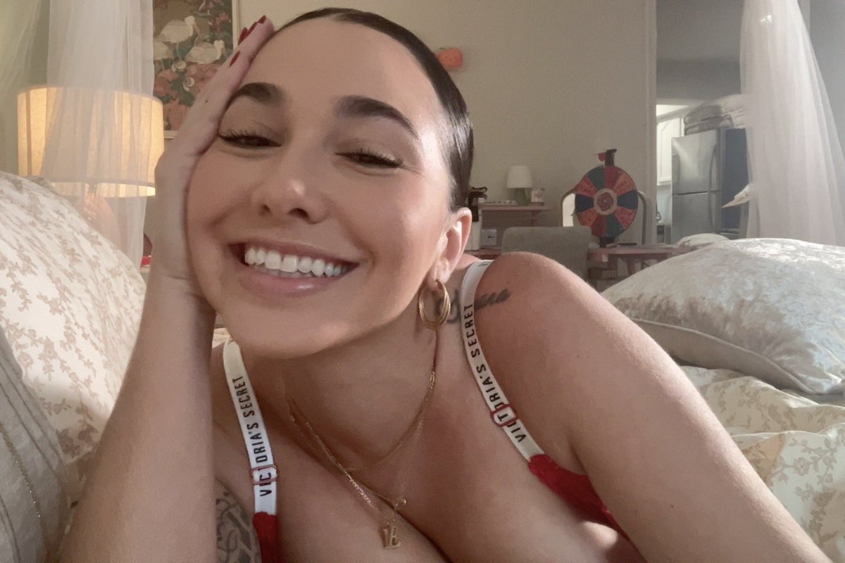 The Real Karlee grey tweet media