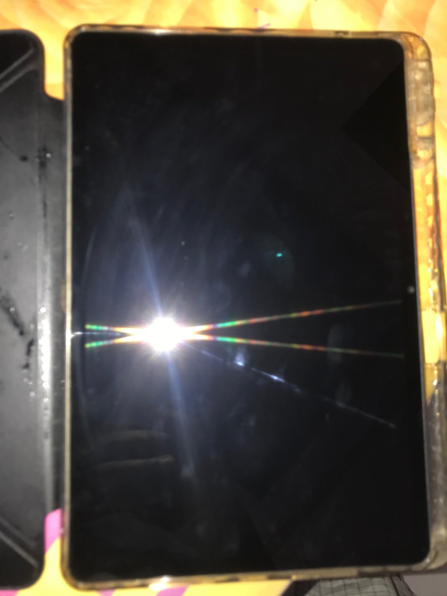 nuqaaaaaa's tweet photo. WTS Huawei matepad se11.5 #wts #zonauangㅤ #makassar #tablet #huaweimatepad https://t.co/htNflxTFRk