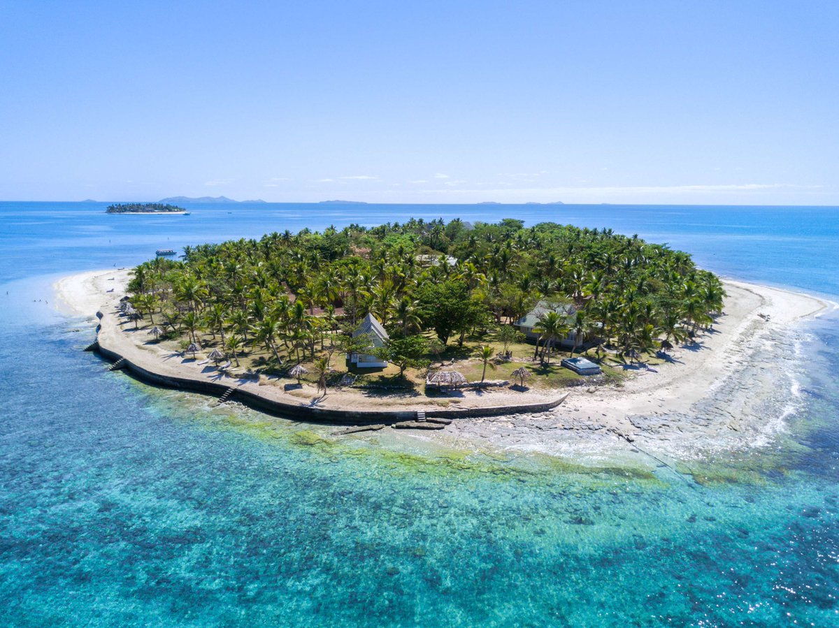 ADB_HQ's tweet photo. Coastal villages in Fiji are facing sea level rise, erosion, and flooding.

Our latest article looks at how a combination of rock seawalls and mangrove restoration is offering a practical solution to protect coastlines.

This initiative shows how data and local knowledge can work hand in hand to build resilience where it's needed most: https://t.co/1YCok4Rqrf