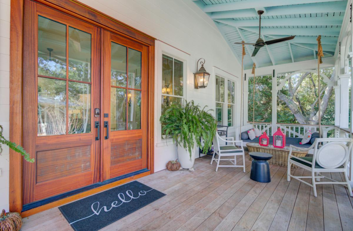 ExoticEstates's tweet photo. Guest Amy said it perfectly about Grand Pavilion 95 in South Carolina:
“The place is beautiful. Immaculately kept and so easy to navigate to amenities and the beach. Wonderful stay!”

Book your Isle of Palms escape now through https://t.co/hoZamHikyZ!
https://t.co/K2XcWzohz5 https://t.co/s8XI5dfbK4