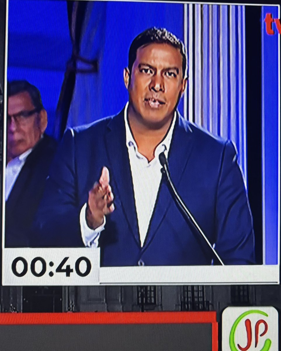 corazonesrojoz tweet media