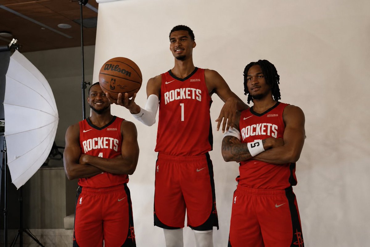 𝙏𝙈 ☆ KӨDΛK 💫 🏀 🇺🇸 ☆ tweet media
