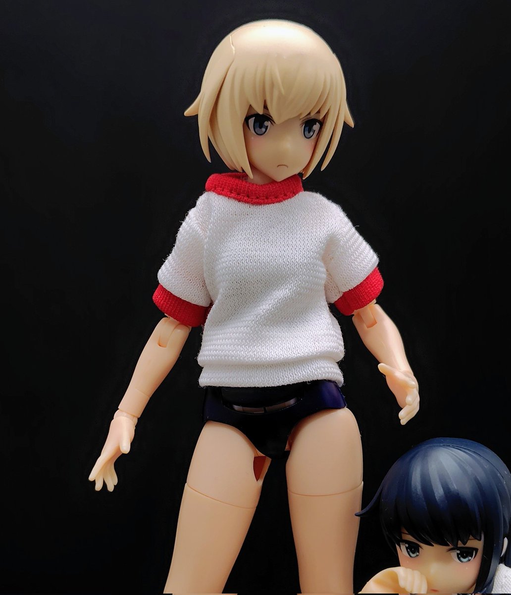 着せ方ページ　こんな感じがあったらいいながあればこちらから☺︎ 下は布服系はなにも穿かせてないが、まあいい感じになったな。 着膨れ