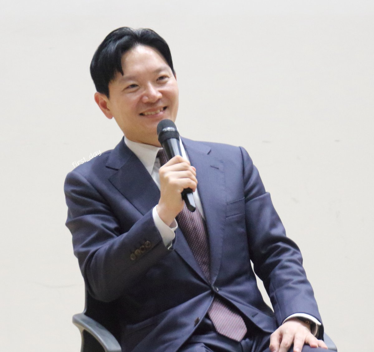 첫날 tweet media