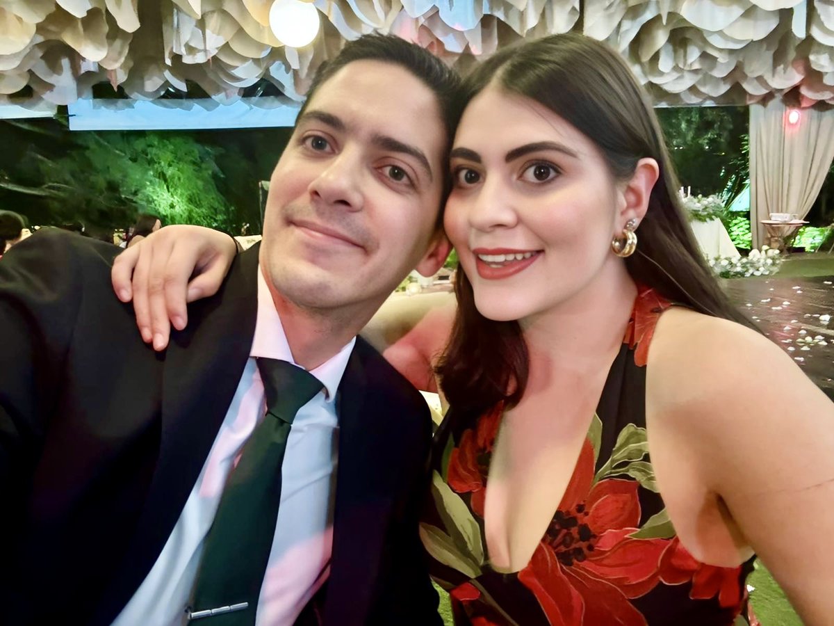 LizCanales7's tweet photo. 💃🏻🕺🏻♥️@cristiangzgc https://t.co/dEG4IJjPE1