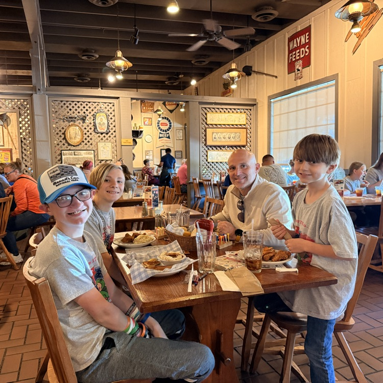 SESGreenDevils's tweet photo. Our 5th graders had the BEST trip to Mammoth Cave and enjoyed lunch at Cracker Barrel. These students are such amazing kids, and we will miss them next year! https://t.co/rP0ELZApf8