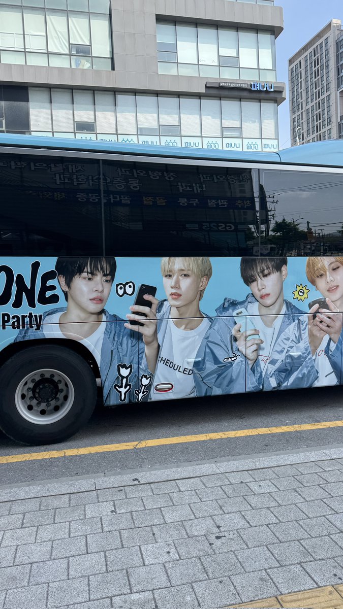메롱이 tweet media