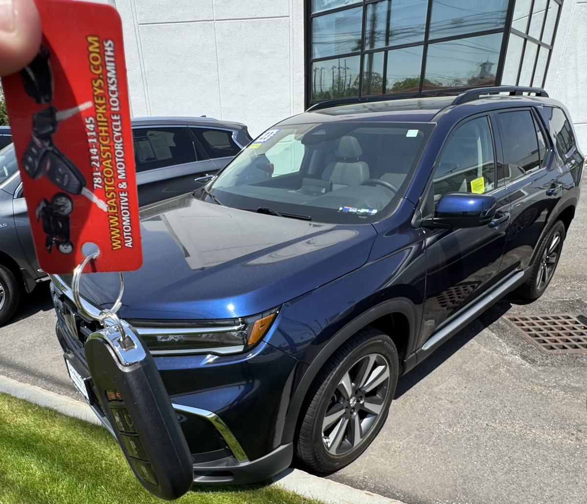 ECChipKeys's tweet photo. 2023 Honda Pilot (add key) https://t.co/uN5zArw5lV