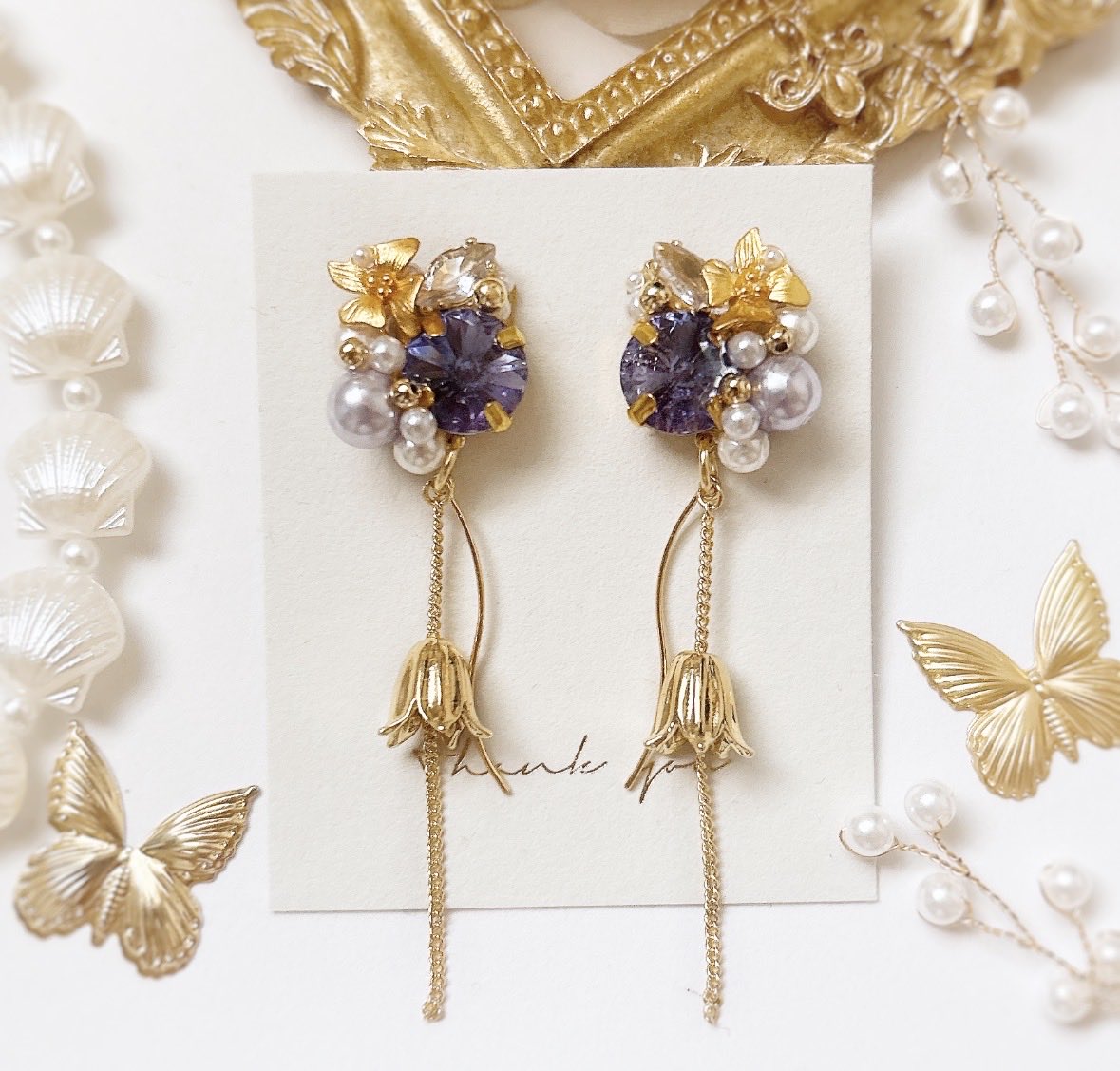 Anet310Robin's tweet photo. 新作　＊　へし切長谷部

繊細なお花を乗せたこだわりのビジュー
パープルカラーのパールとの組み合わせです
#とうらぶ手芸部 https://t.co/rP1u2saJFl