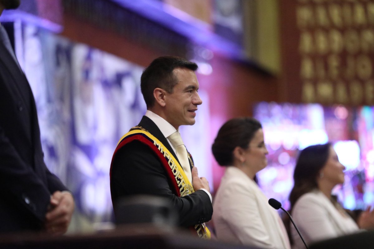 AlexandraMJaraM's tweet photo. #Quito | ¡El Ecuador avanza con paso firme! 

Hoy acompañamos con gran orgullo el Informe a la Nación de nuestro presidente @DanielNoboaOk. Un mensaje que nos demuestra que cuando existe decisión, firmeza y liderazgo, el cambio no se detiene. https://t.co/LbVCThSoOT