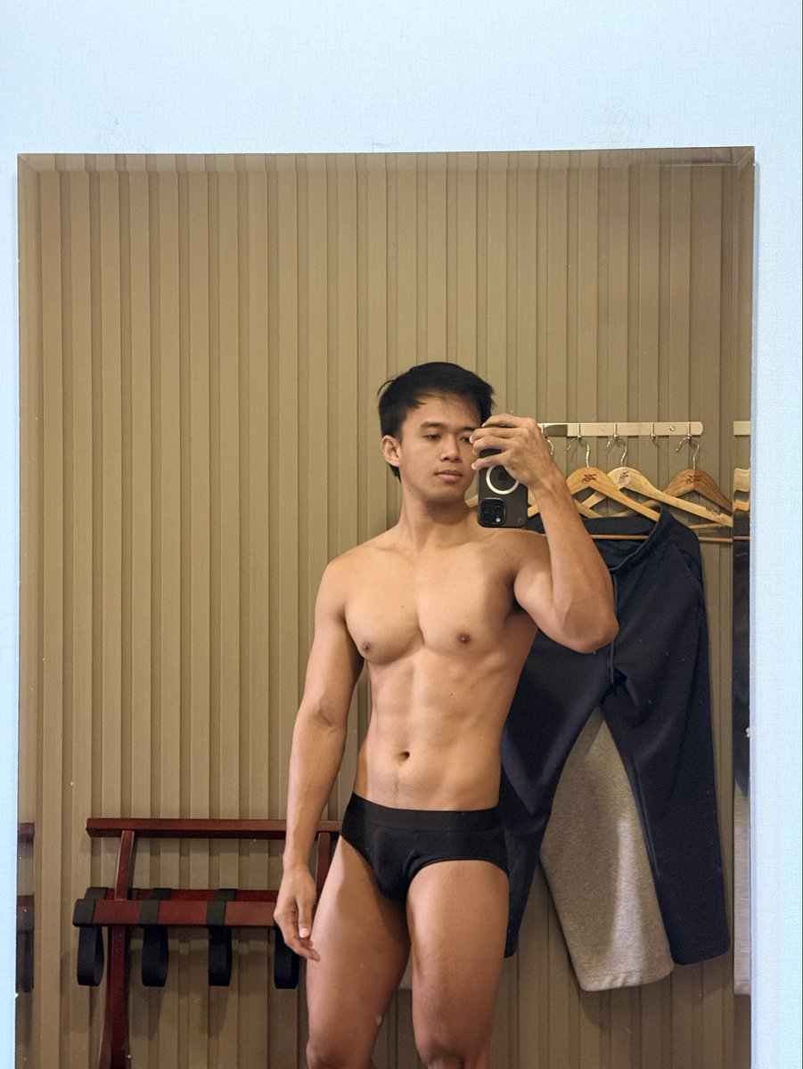 onlyitaro's tweet photo. monday 🤯😵‍💫 https://t.co/jHMwoTTdkK