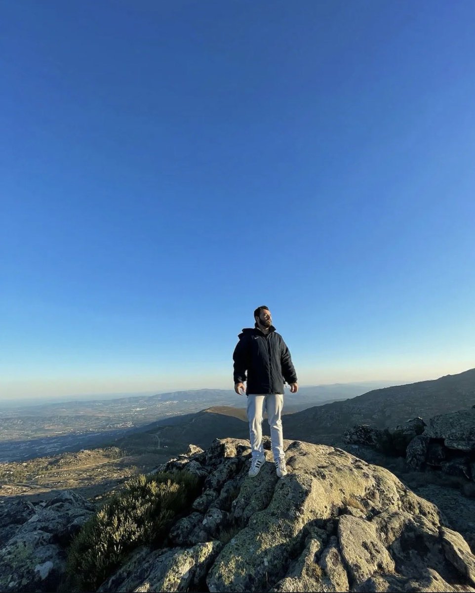 _mmtheus's tweet photo. Eu não dava NADA pela Serra da Estrela antes de ir, mas eu me apaixonei por esse lugar https://t.co/J40gc0mkH5