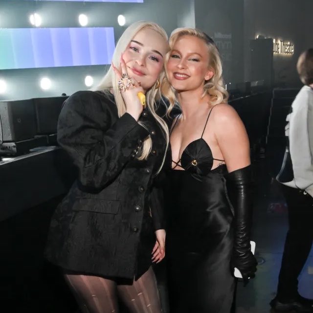 Kim Petras Crave tweet media
