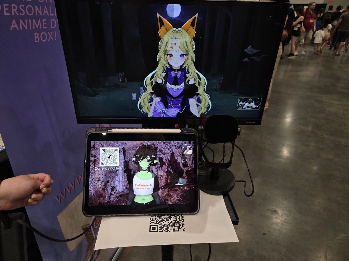 Boxuchan1's tweet photo. We had some CRAZY moments at @animazement this year!

Look at @Strawtorii and @TheGoblinVT !! Check them both out! https://t.co/KHg6IL390r