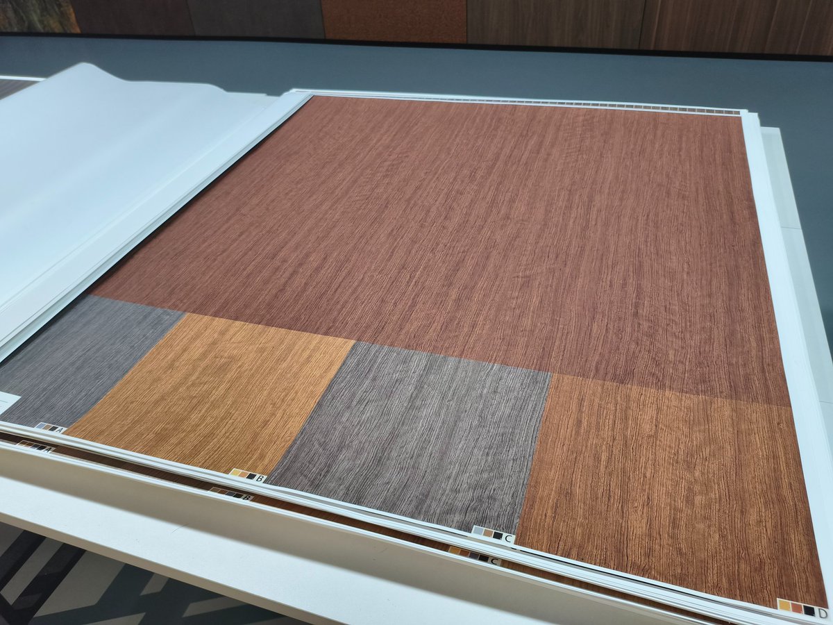 _nfzb1993's tweet photo. New showroom texture samples on display ✨

Original wood grain design drafts + premium wood &amp; stone grain wall panels.

Natural texture for interior space decoration.

Endless design inspiration for your decorative projects.
#InteriorDesign #DecorativePanel #WoodTexture https://t.co/RAcEnEtFAe