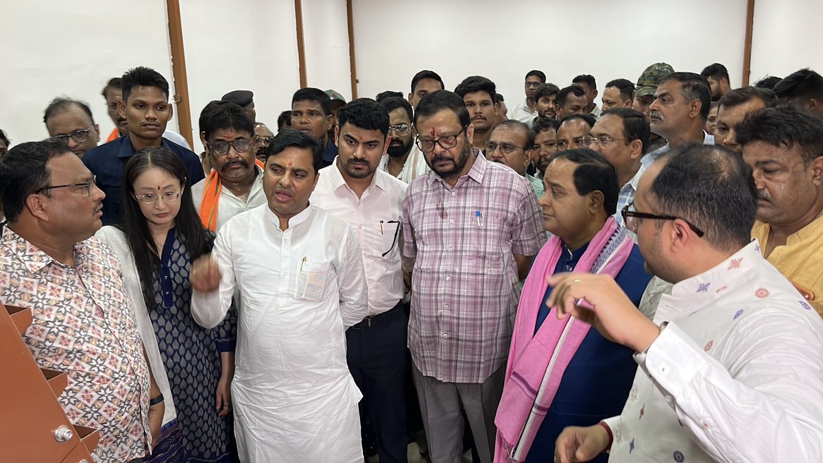 UNWFP_India's tweet photo. Odisha's second Annapurti Grain ATM inaugurated in Jharsuguda marks a new era of tech-driven PDS reform. @_KrushnaChPatra Hon'ble Minister @Food_Odisha announced that the #Annapurti solution will be scaled across the state @WFP @fooddeptgoi https://t.co/mAAExmq1ML