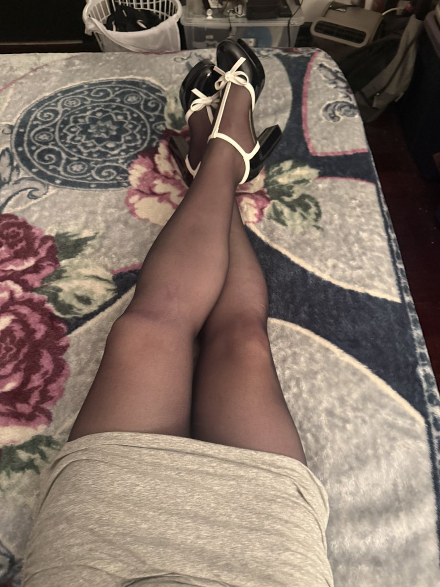 hosedsailorboy's tweet photo. It’s been a long time since my last post. There’s been quite a few changes in life since. I hope everyone is well and healthy! 
 #crossdressers #crossdressinglife  #crossdressed #crossdressing
#crossdressingpantyhose#menwearinghighheels  #menindresses #menindress #menwearheelstoo https://t.co/2BkW9RbjDl