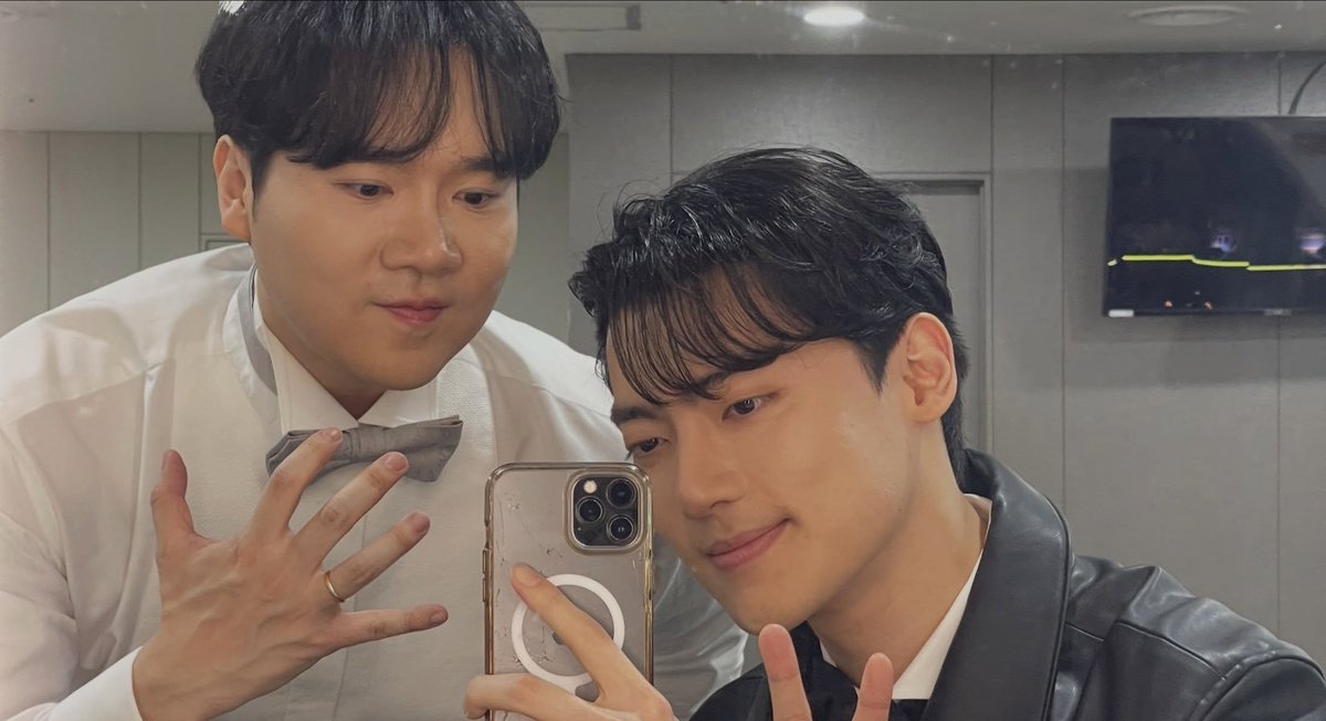 RO5525's tweet photo. 마음이 따수워져❤ https://t.co/Z6yNqaQWW3