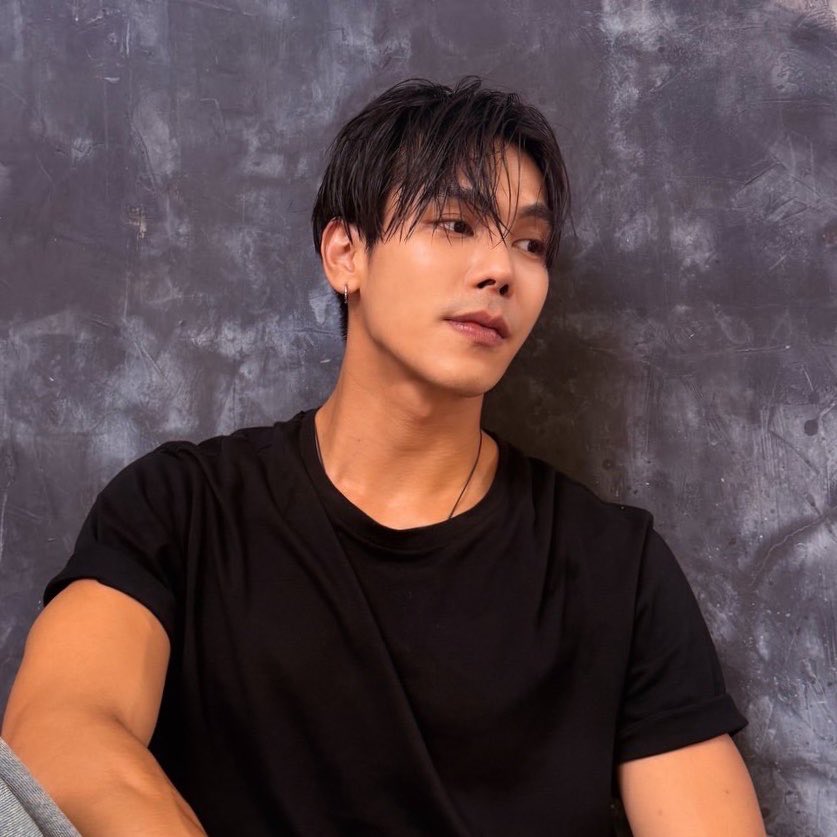 หนูกิ๊ง ( slow ติดเรียน ) tweet media