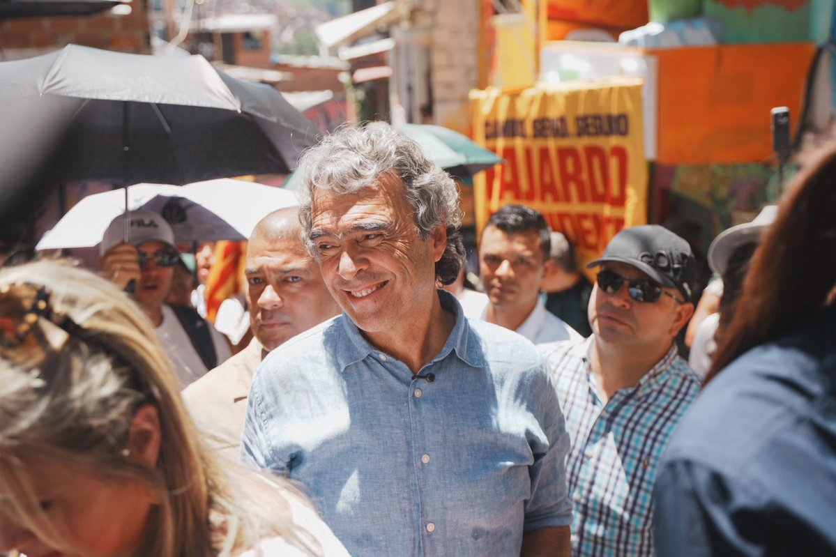 Sergio Fajardo tweet media
