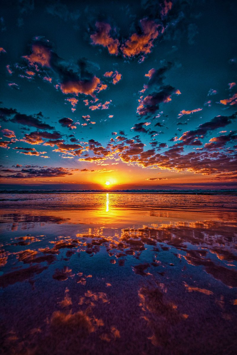 Waves Aesthetic tweet media