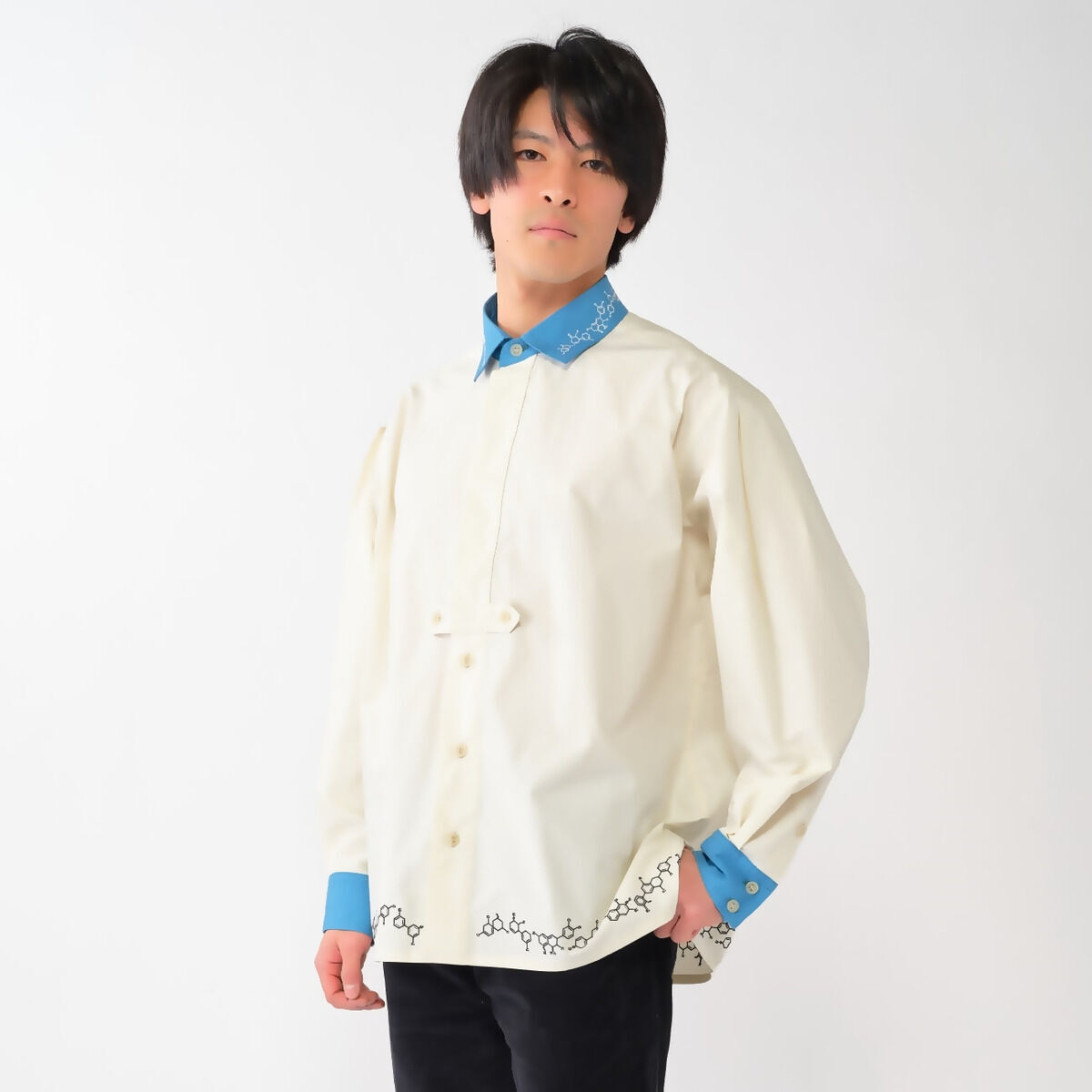BANDAIFN's tweet photo. 『超宇宙刑事ギャバン インフィニティ』
劇中登場アパレルに新商品が登場!!

・メアグラーティアコラボ 伊達大佐のシャツ
・AIKA ELECTRONICSコラボ ギャバン・ルミナス／祝 喜輝 ミニTシャツ
・AIKA ELECTRONICSコラボ 高鳴 寿 Tシャツ

#ギャバン シリーズアパレル一覧はこちら👉
https://t.co/HiaYUkJqW8

#nitiasa #超ギャバン