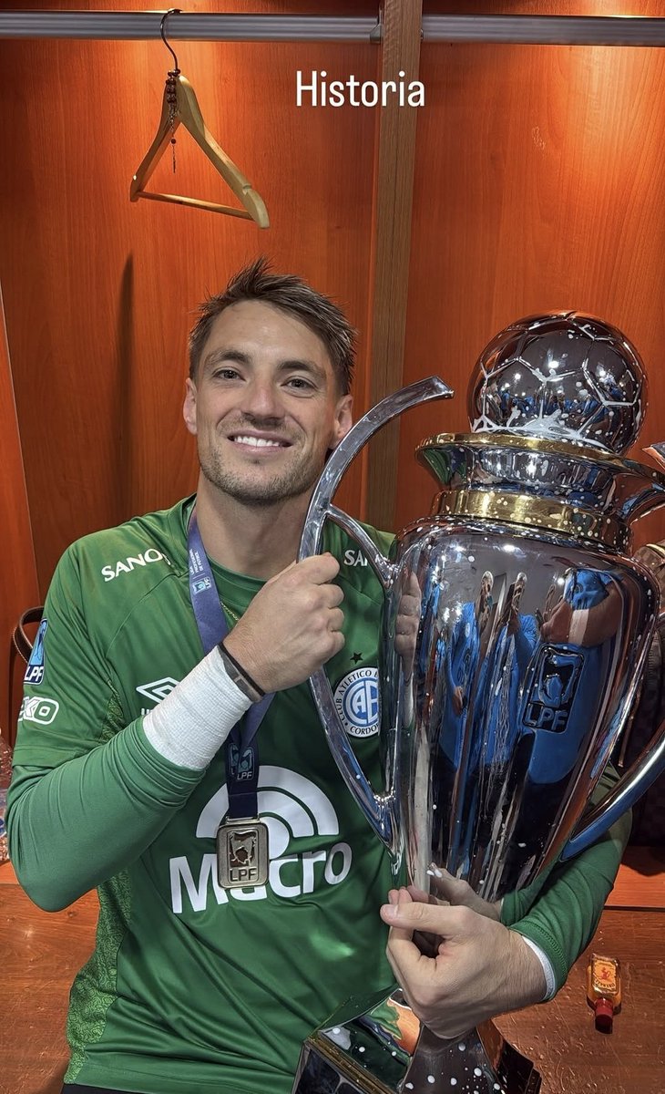 rmereguee's tweet photo. -Contra talleres fue importantísimo.
-Contra Unión valla invicta y algunas atajadas claves.
-Contra Argentinos si no fuera por el nos comíamos 4, fue figura sumado a los penales.
-Hoy mucho no pudo hacer pero durante el torneo cumplió y mucho.

Comprenle el pase! Se lo ganó. https://t.co/O7b5XbfIt3