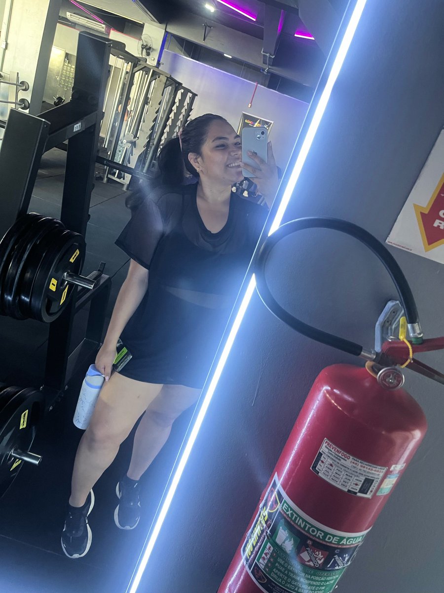 Caju_30's tweet photo. Gente tô menos imensa -20kg✨ https://t.co/O4d52CsReR