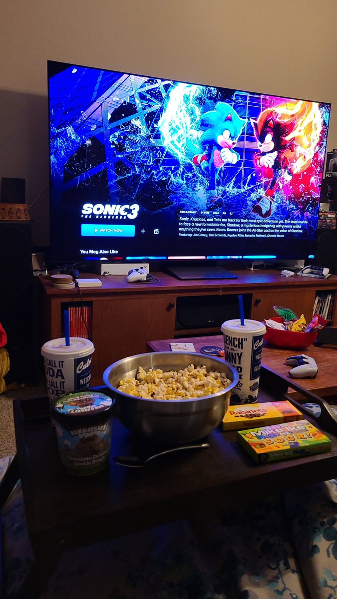 KukaeMonster's tweet photo. @paramountplus @ParamountPics @rejectedjokes  am I doing date night right? https://t.co/qKMWPnHmlD
